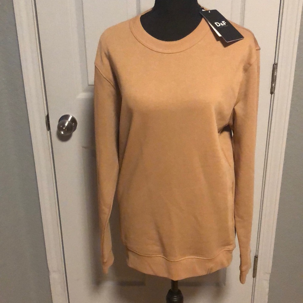 D&F sweatshirt size M